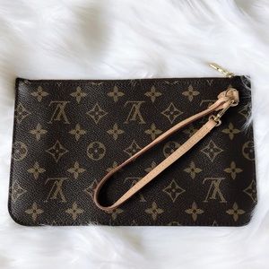 Louis Vuitton Neverfull pochette ( Sold )